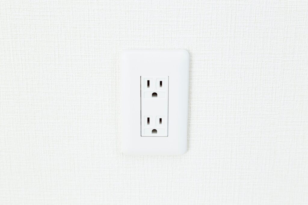 廚房裡各式家電的插座需求情境
