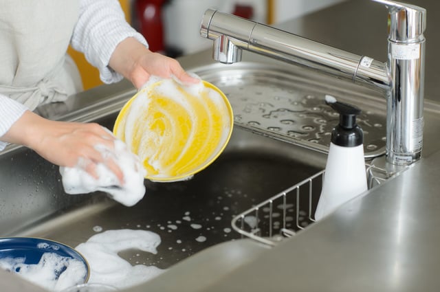 排水口濾籃裡的食物殘渣