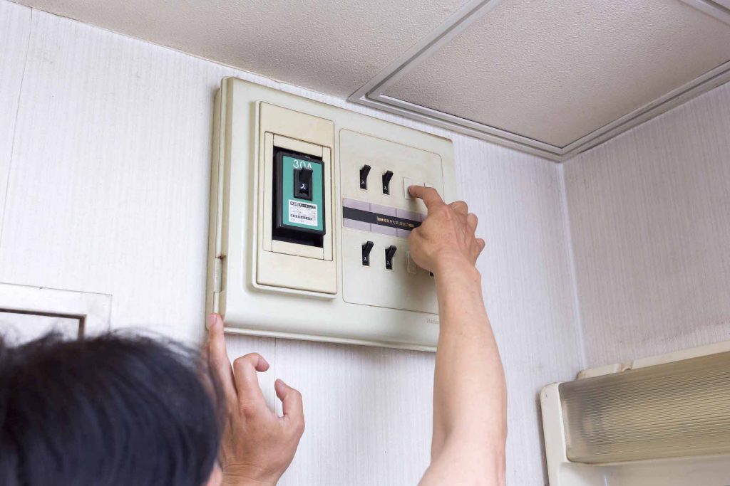 確認配電箱迴路與電源容量