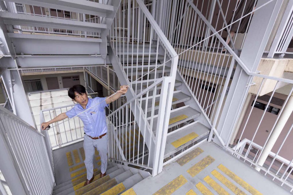 走樓梯搬運時，連上下樓梯的對角線都要量
