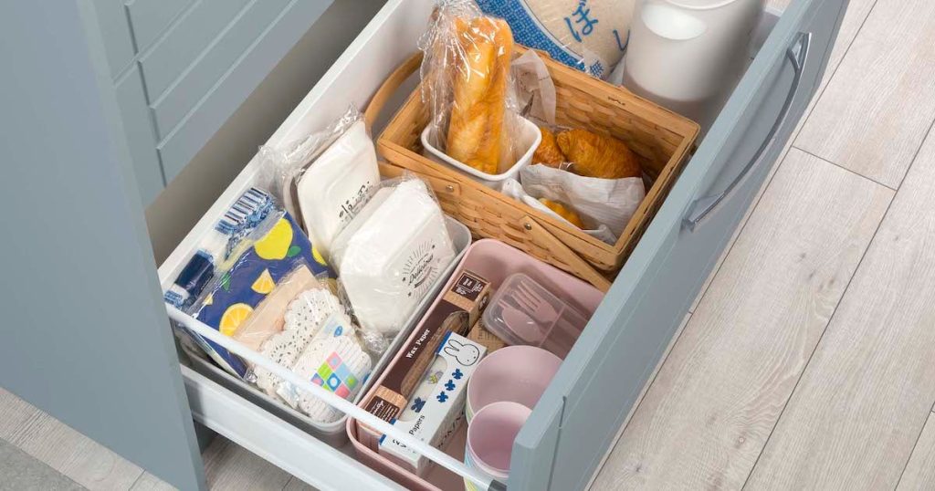 全展開抽屜連深處物品都好拿取