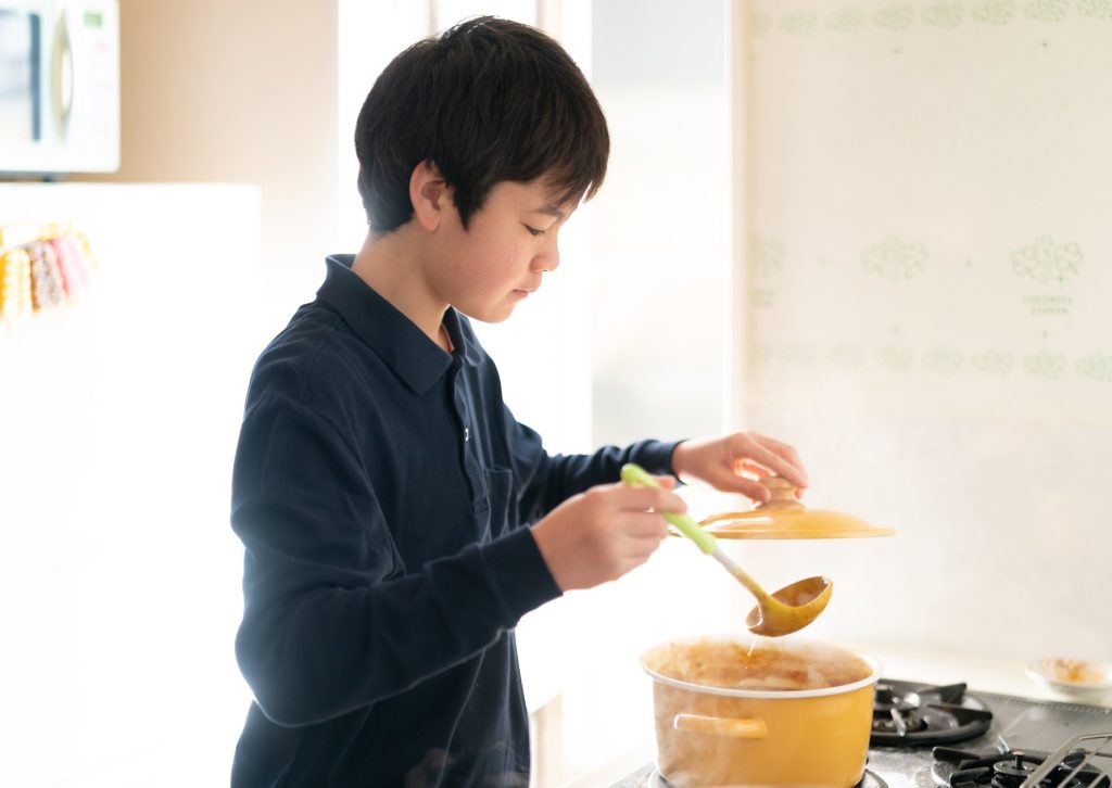 孩子練習簡單調理，養成食的自立